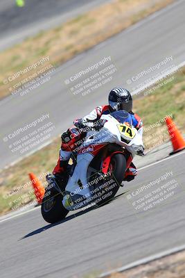 media/Oct-14-2023-TrackXperience (Sat) [[0517685739]]/Level 3/session 5 turn 12/